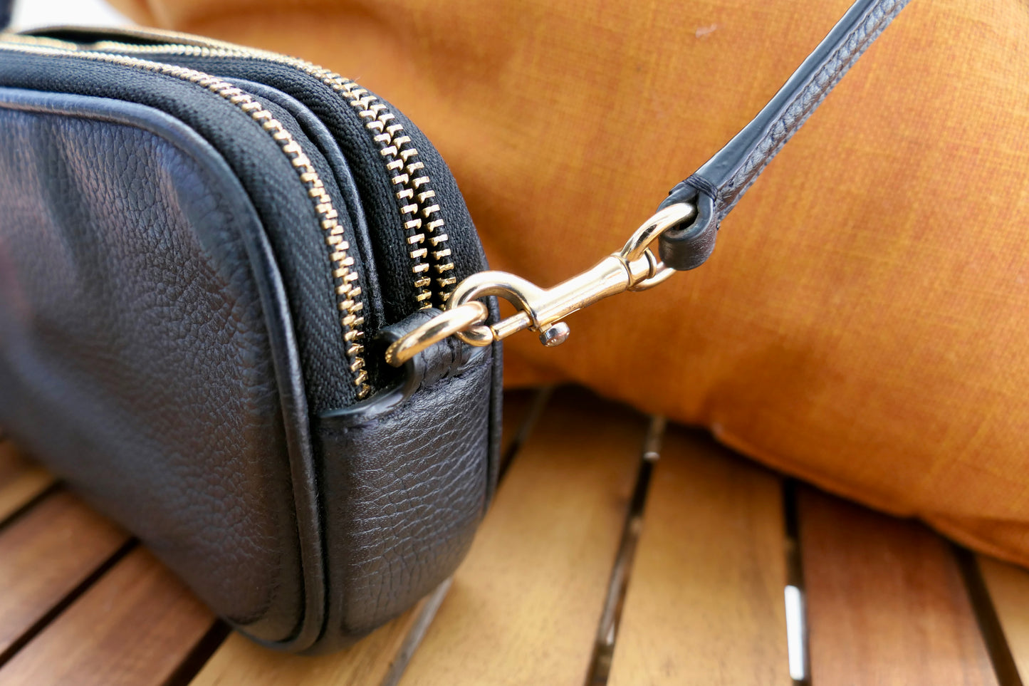 Coach Umhängetasche in Schwarz – leicht, edel & praktisch