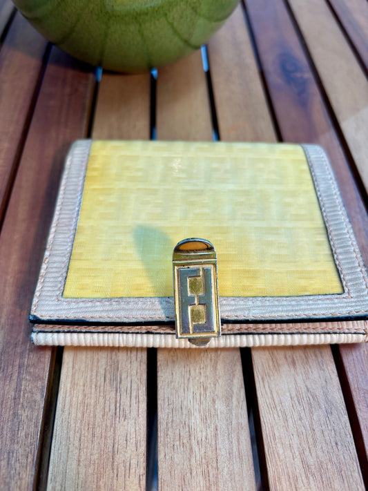Fendi Wallet – Luxus in kompakter Form