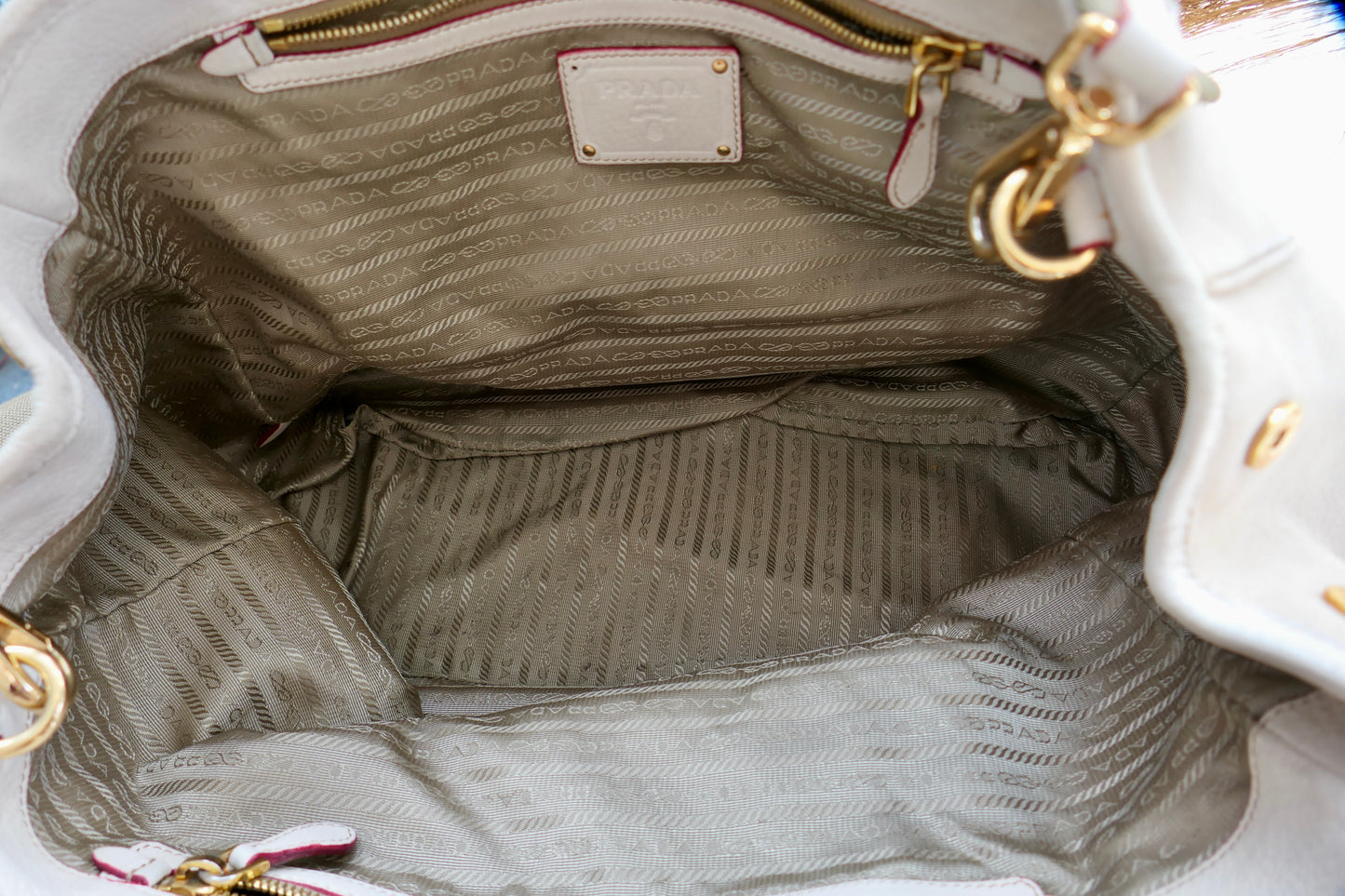 Prada Shopper in Beige – edel & vielseitig