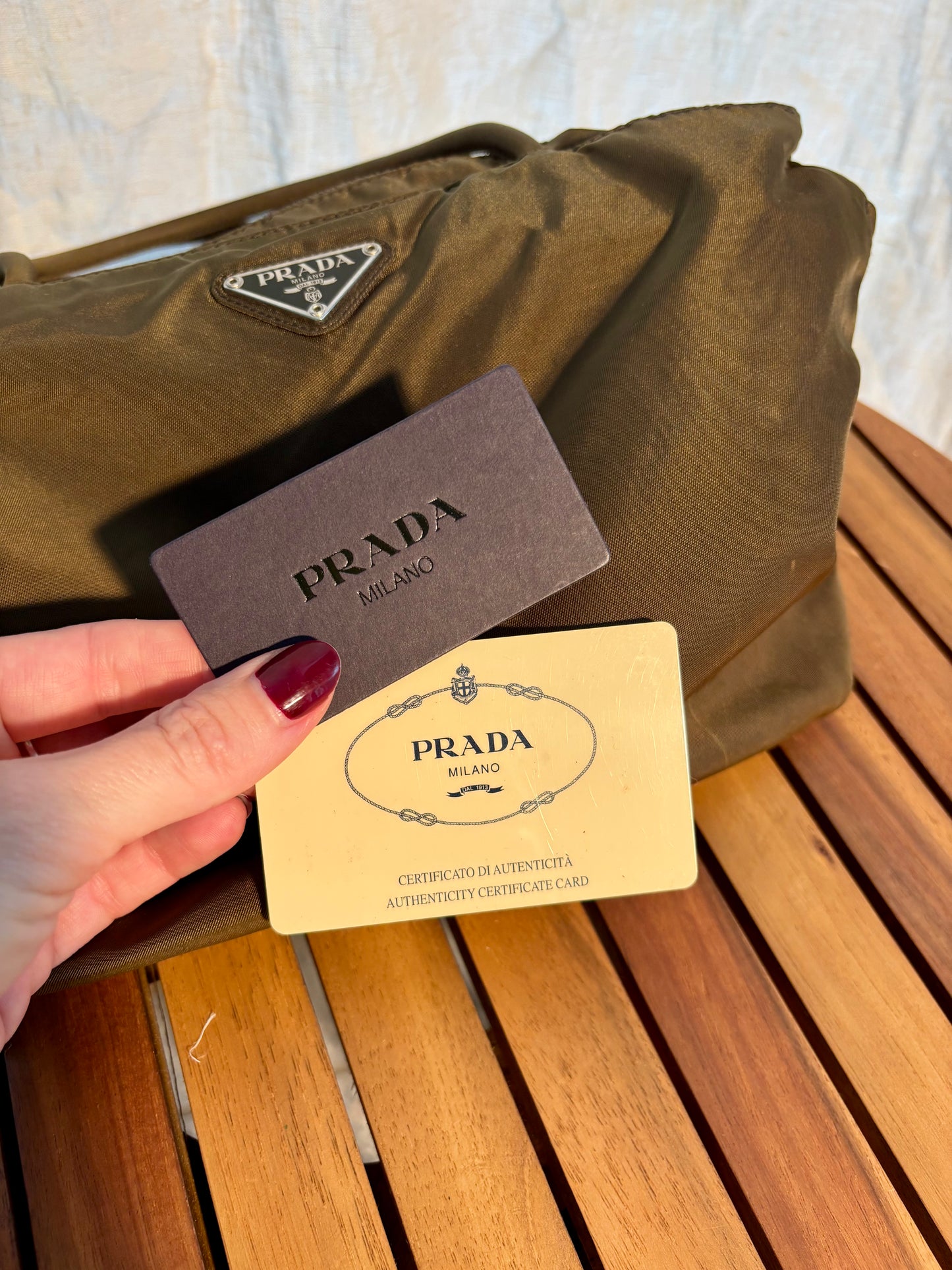 Prada Shopping Bag Tessuto Nylon – Farbe Tundra