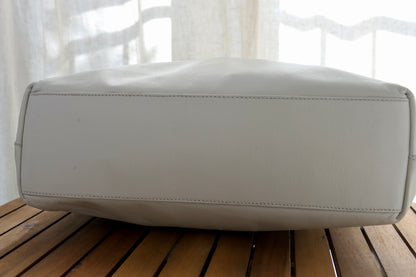 Yves Saint Laurent Tote Bag in Weiß – luxuriös & zeitlos