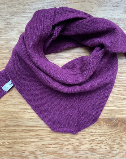 Dreieckstuch aus 100 % Wolle - Beere