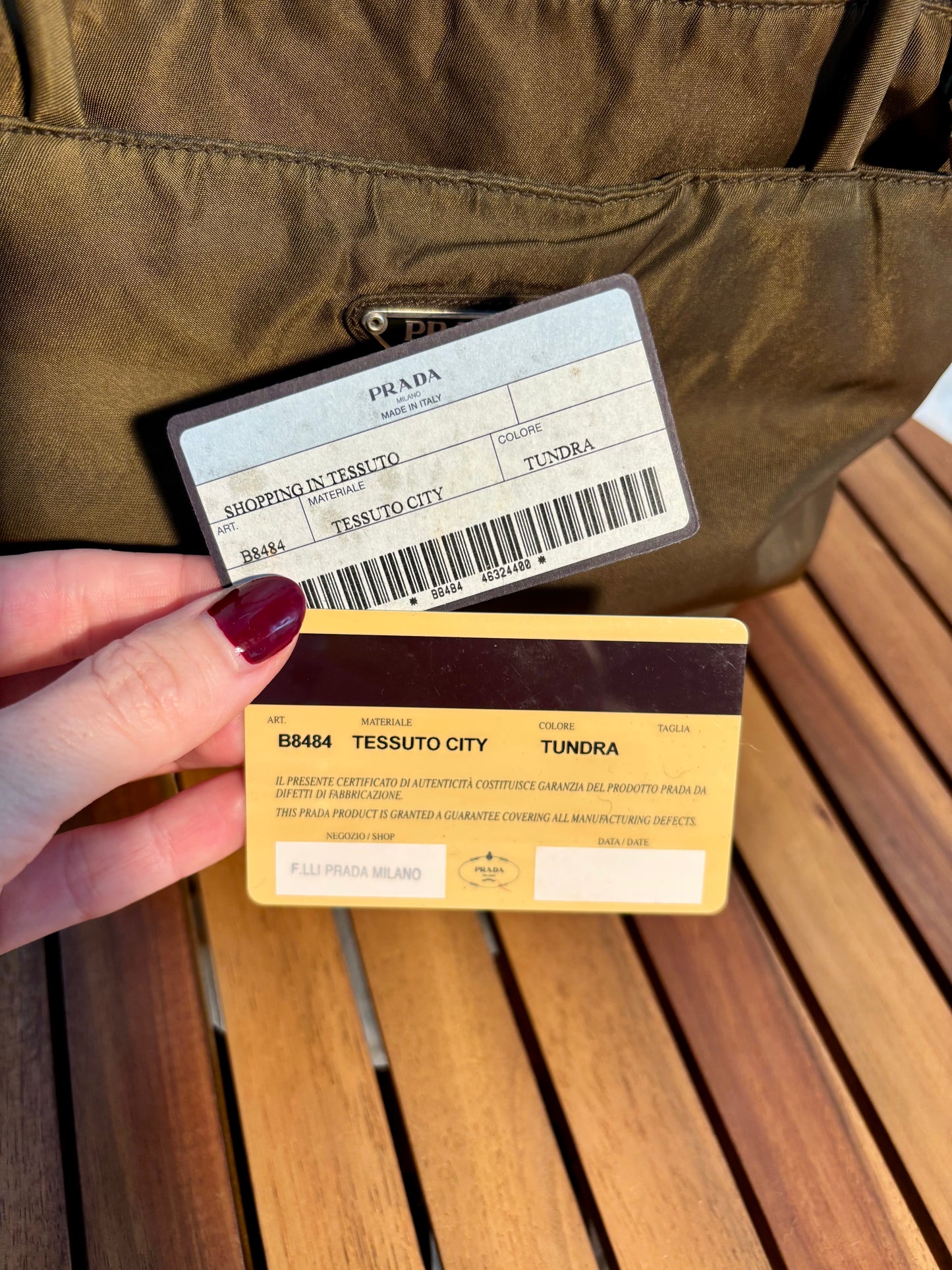 Prada Shopping Bag Tessuto Nylon – Farbe Tundra