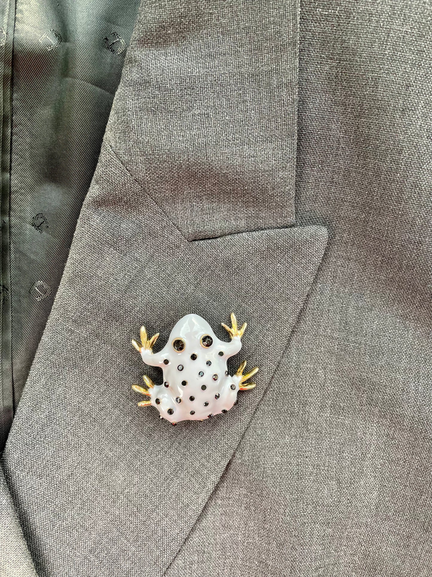 Brosche Frosch