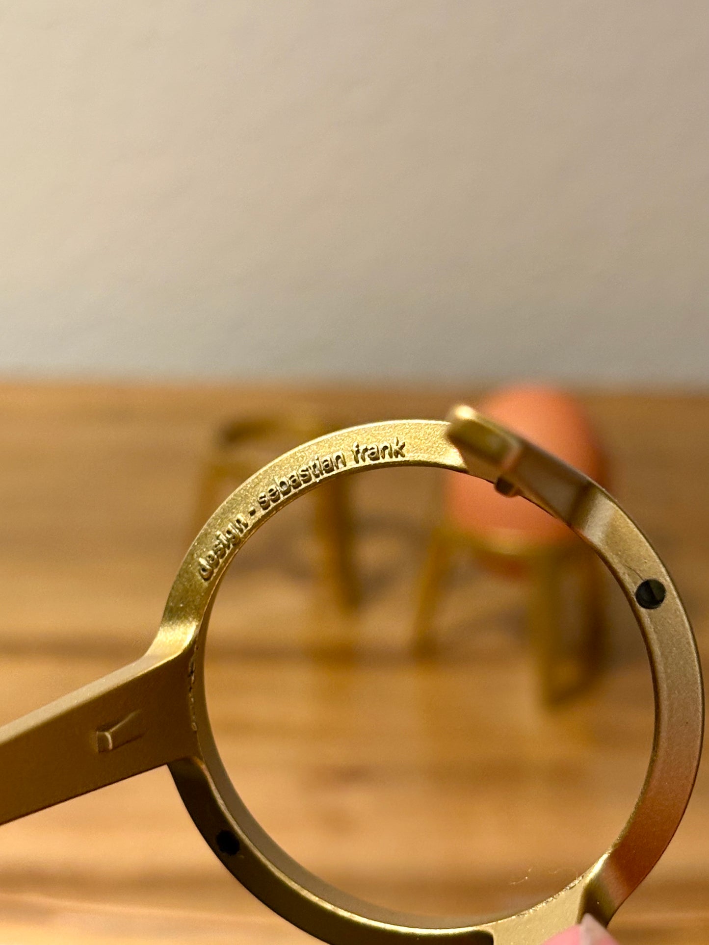 Vier goldene Eierbecher von Sebastian Frank – stilvoll & edel